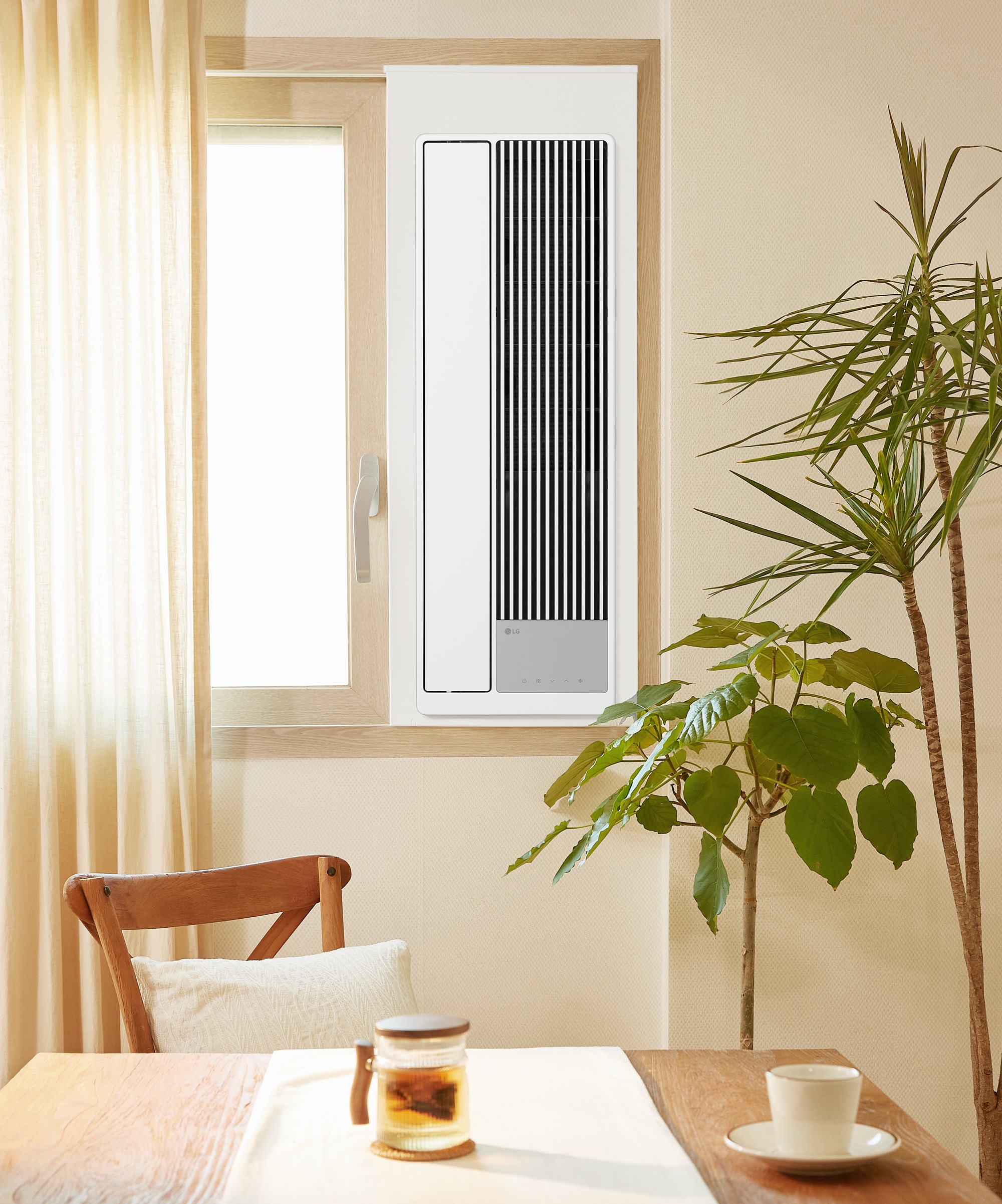 에어컨 LG 휘센 오브제컬렉션 엣지 창호형 에어컨 (연장키트 90cm) 마감키트 (WQ06EEWB901.AKOR) 메인이미지 0