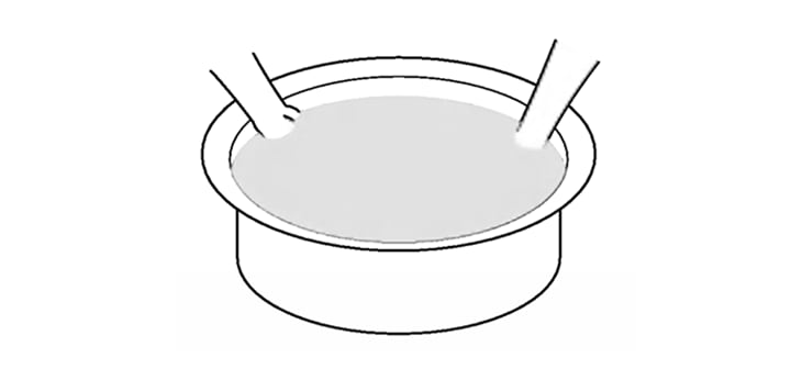 2. 실밥 거름망을 뒤집어 찌꺼기를 제거하고 물로 헹궈주세요1