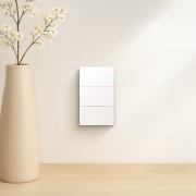 AI Home 제품 LG 스마트 조명 스위치 3구 (TMCS3W4W.AKOR) 썸네일이미지 1