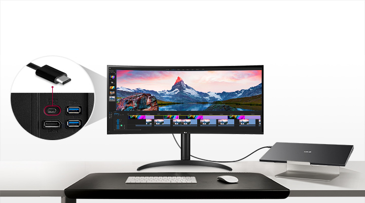USB C-Type을 활용한<br> 편리한 제어와 접속성