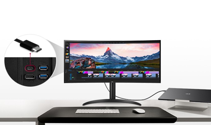 USB C-Type을 활용한<br> 편리한 제어와 접속성