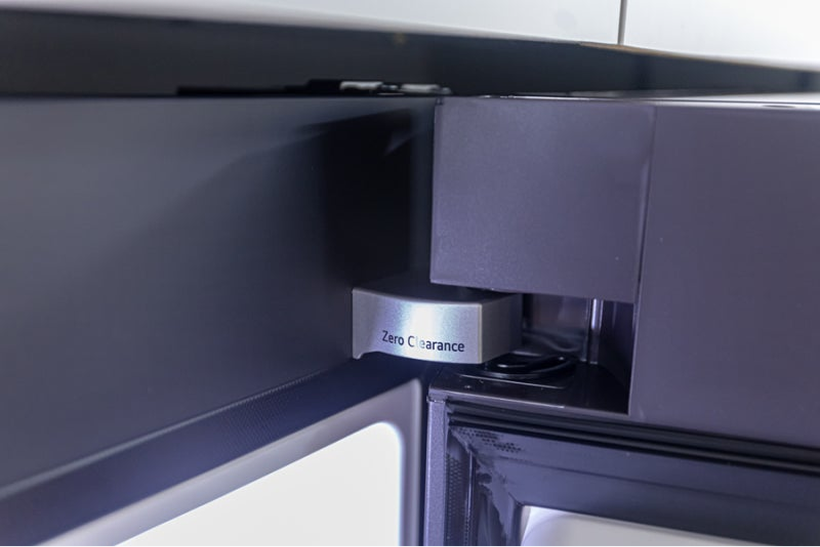 LG 디오스 Fit&Max 냉장고란?<br/><br/>LG전자의 공간 철학을 담아 탄생한 업그레이드된 <br/>빌트인 타입의 냉장고로 차분한 컬러와 고급스러운 디자인으로 <br/>주방과 자연스럽게 어우러지며 더욱 완벽한 핏(Fit)으로<br/>조화롭게 설치되는 신제품을 말해요.