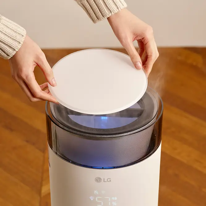 물통 하단의 무드라이팅으로 물채움 알림이 온 모습  