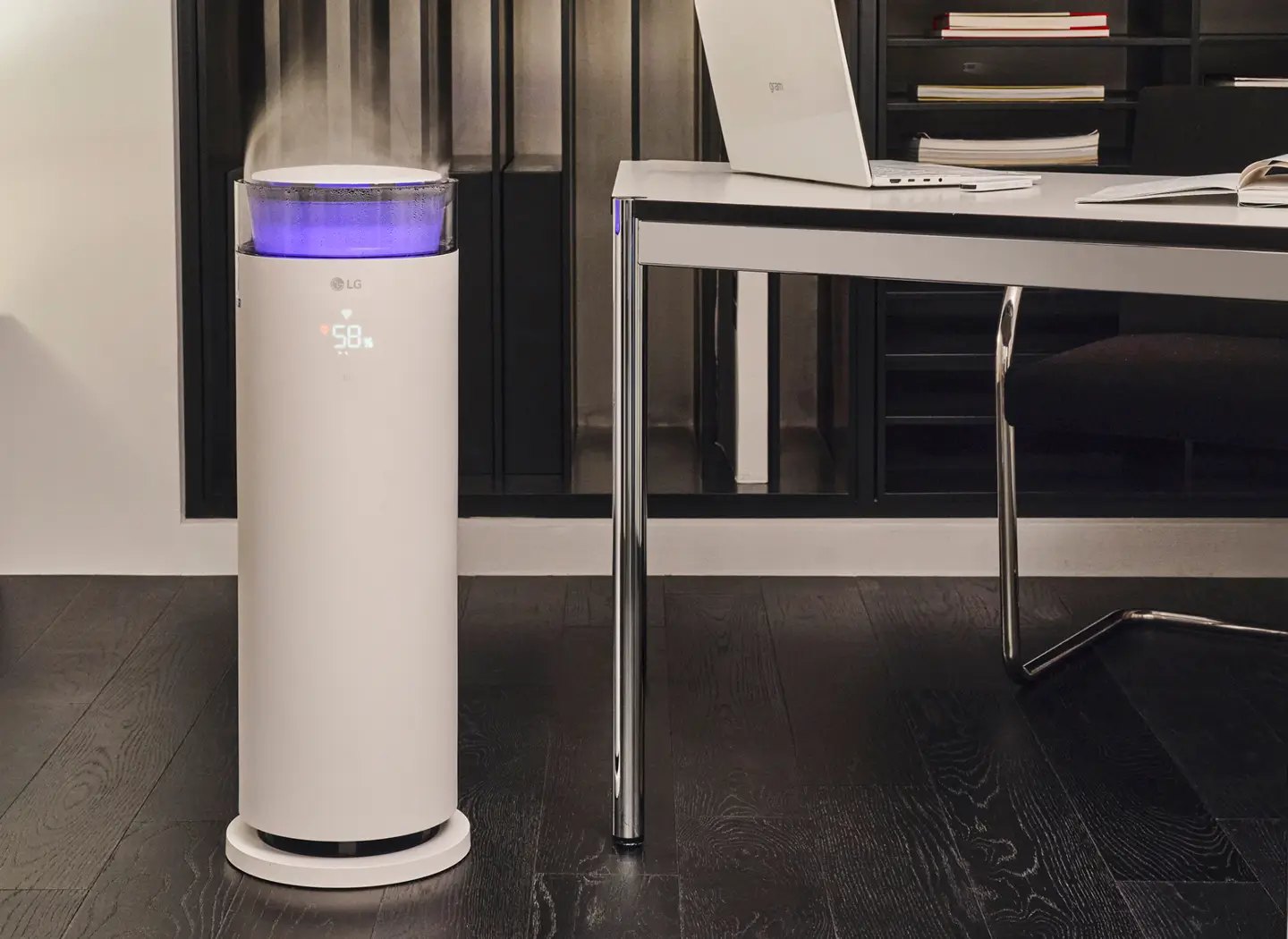 13가지 무드등 컬러를 취향에 따라 변경 가능한 하이드로에센셜