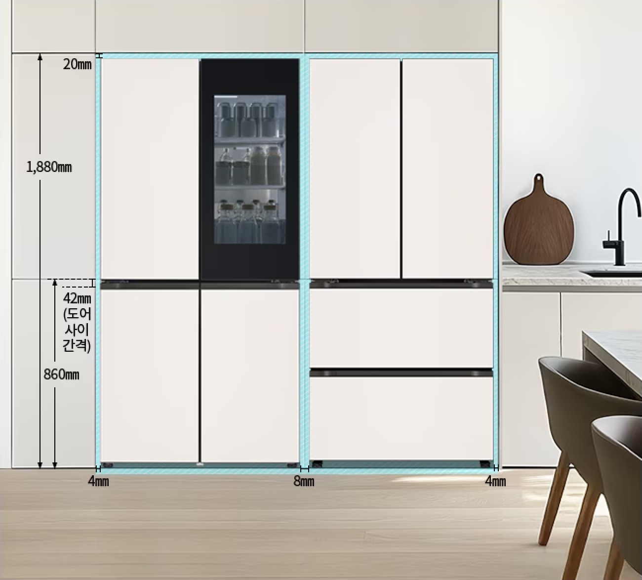왼쪽부터 600L Fit&Mix 냉장고, 400L 김치냉장고가 순서대로 배치된 전면뷰 사진