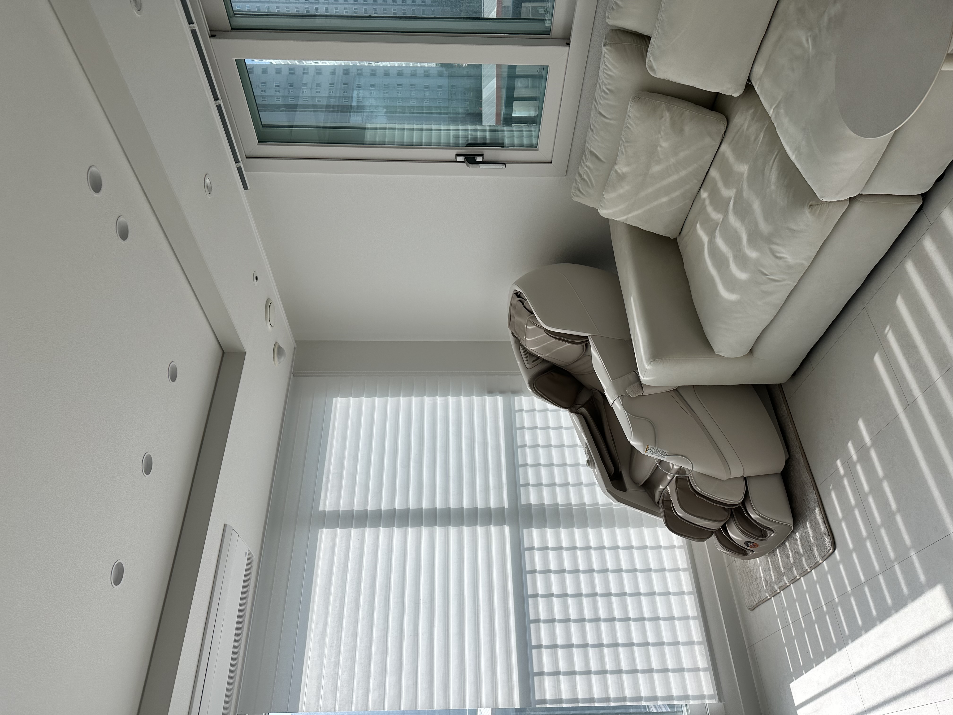 안마의자 검색하면 많은 브랜드들이 ...