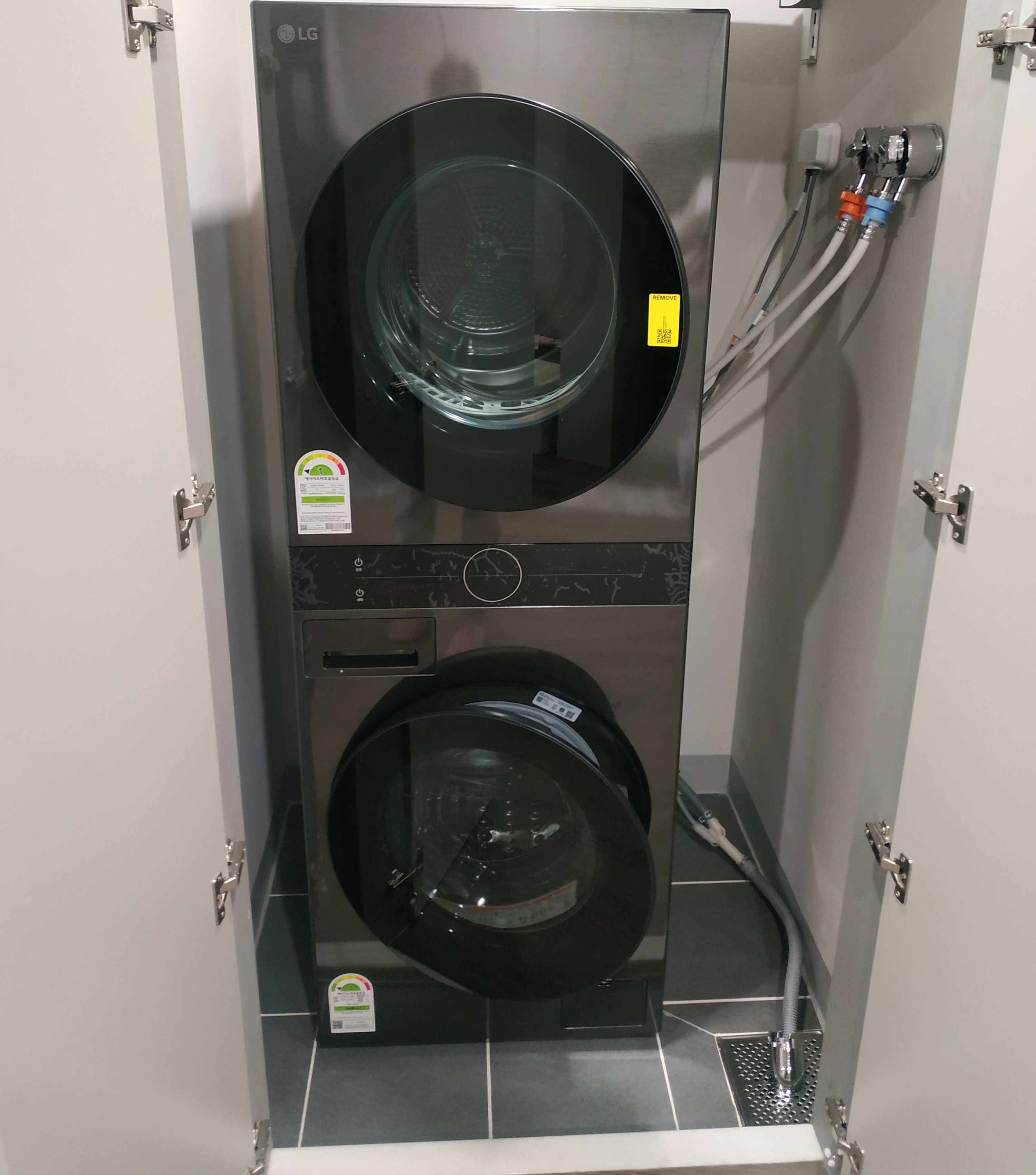 다용도실 사이즈에 맞춰서 워시타워 ...